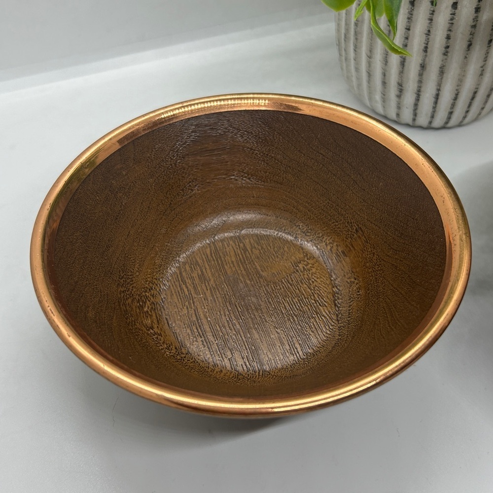 Coppercraft Guild-Copper Rimmed Woodgrain Resin 2 Pc Salad Bowl Set. - Picture 2 of 8